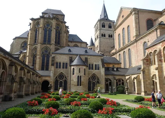 Quers - Oekologisches In Der Eifel 度假居 *